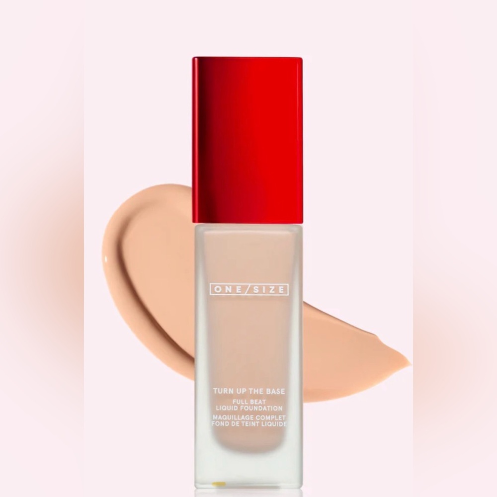 ONE/SIZE TURN UP THE BASE
FULL BEAT LIQUID FOUNDATION - LIGHT 15 (R)